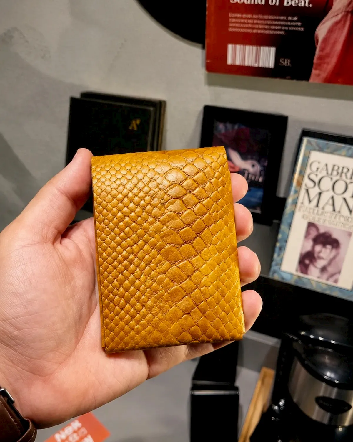 The Edge Wallet – 100% Genuine Leather-Havana - Image 5